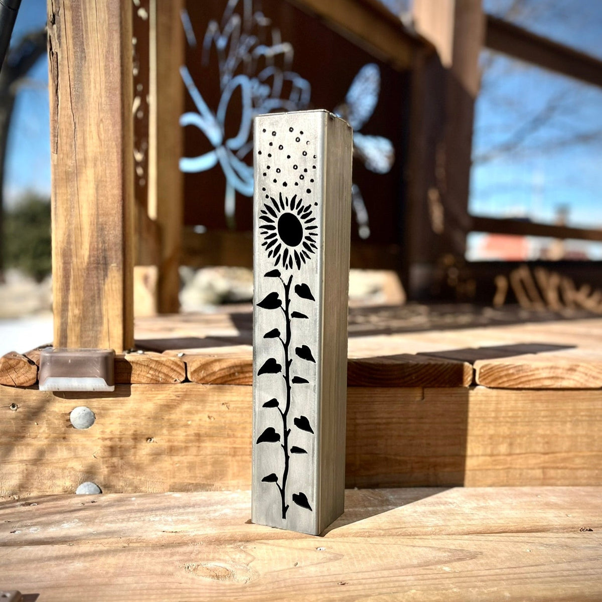 Sunflowers Under the Stars Solar Luminary