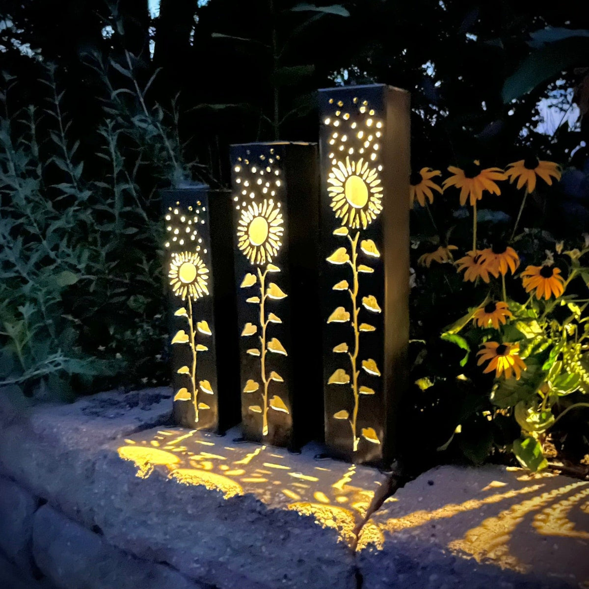 Sunflowers Under the Stars Solar Luminary