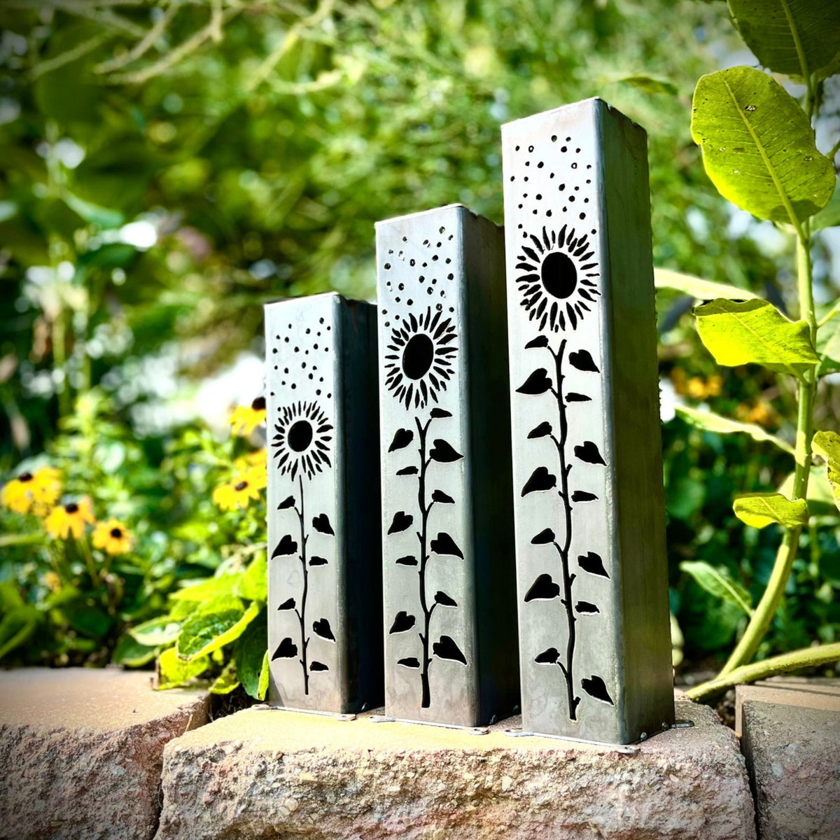 Sunflowers Under the Stars Solar Luminary